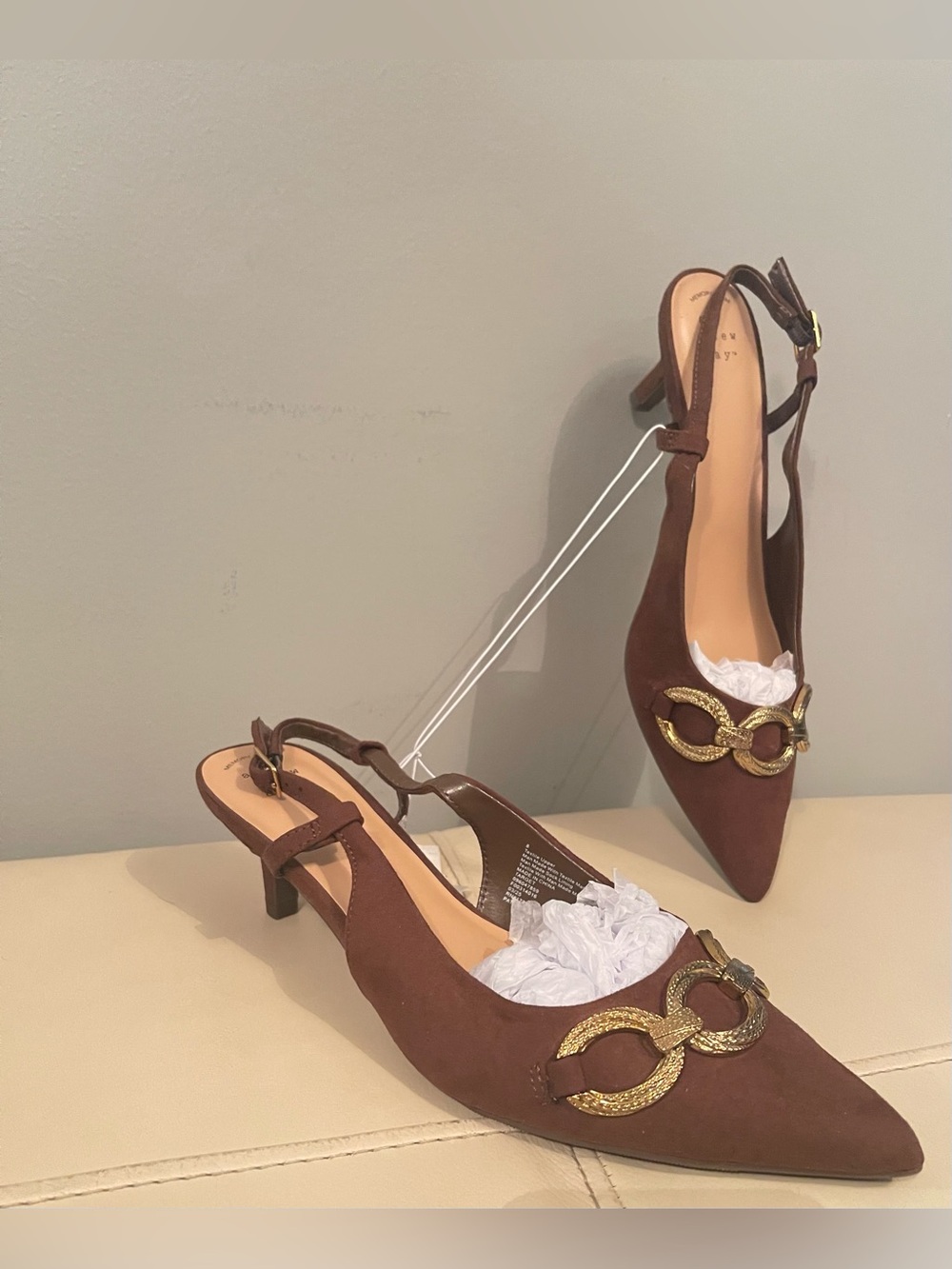 Brown Suede Pointed-Toe Slingback Low Heel with Gold Hardware Size 8 super comfy